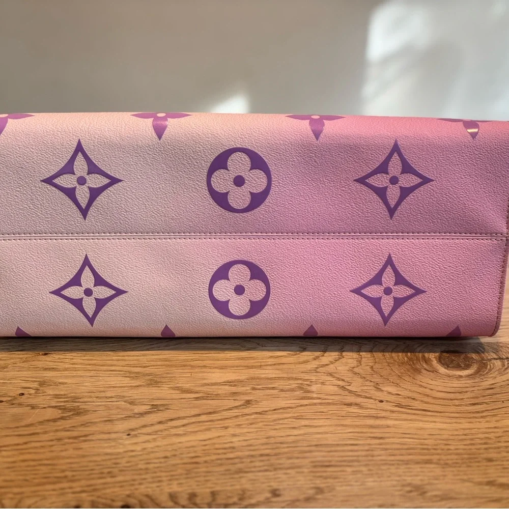 Louis Vuitton OnTheGo GM Sunrise Pastel - Picture 5 of 14